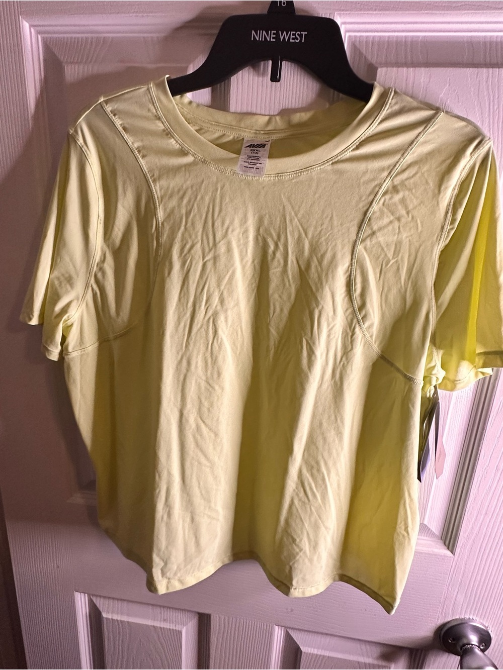Avia Short-Sleeve Crewneck Tee in Pale Yellow